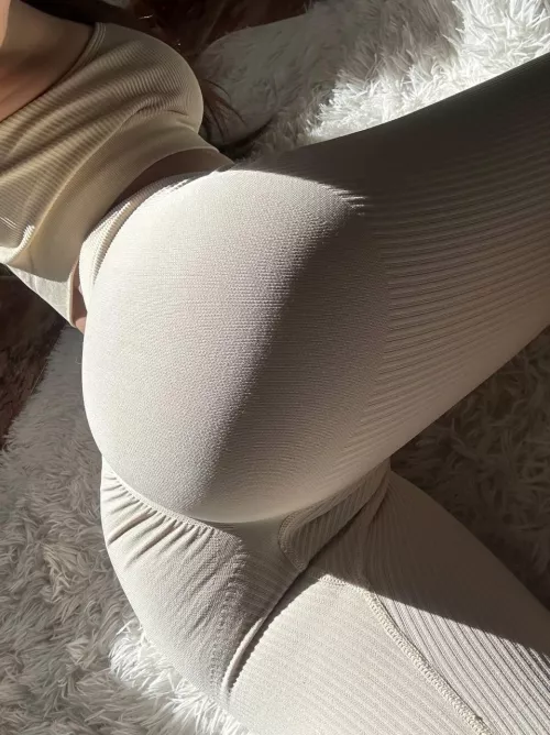 These leggings look so enjoyable on my fit legs