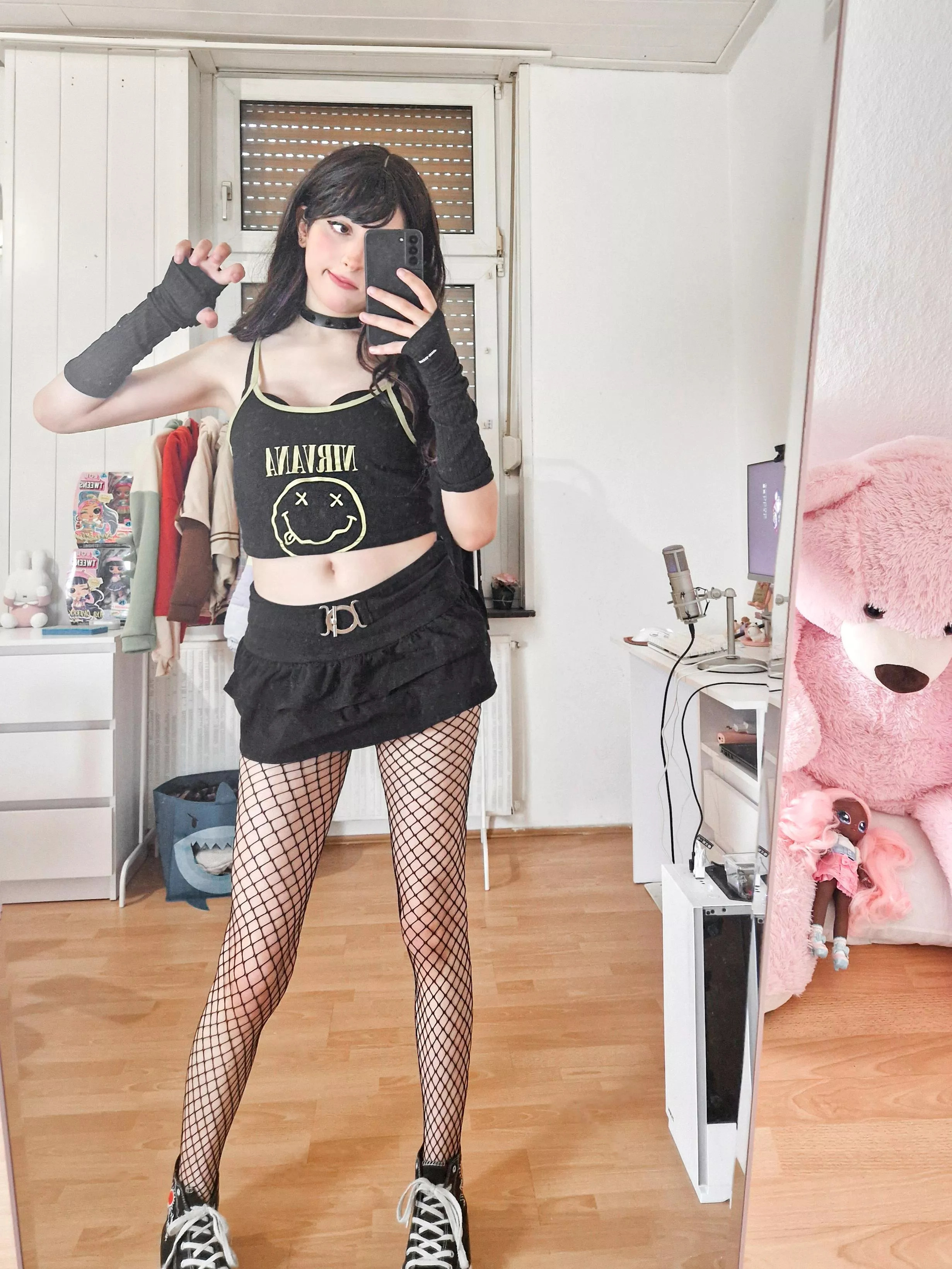 thought i look good in this outfit :3