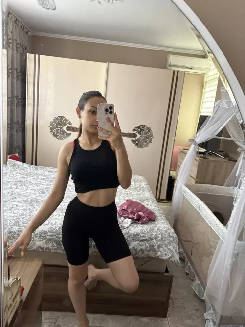 Want to share my wife with a huge cock bull for our first MFM experience Dm us if interested in us