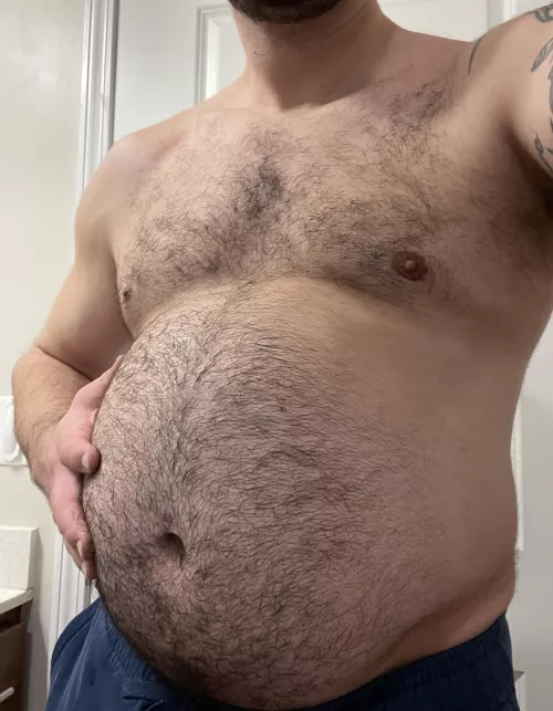 Who wants to rub my big beefy belly?