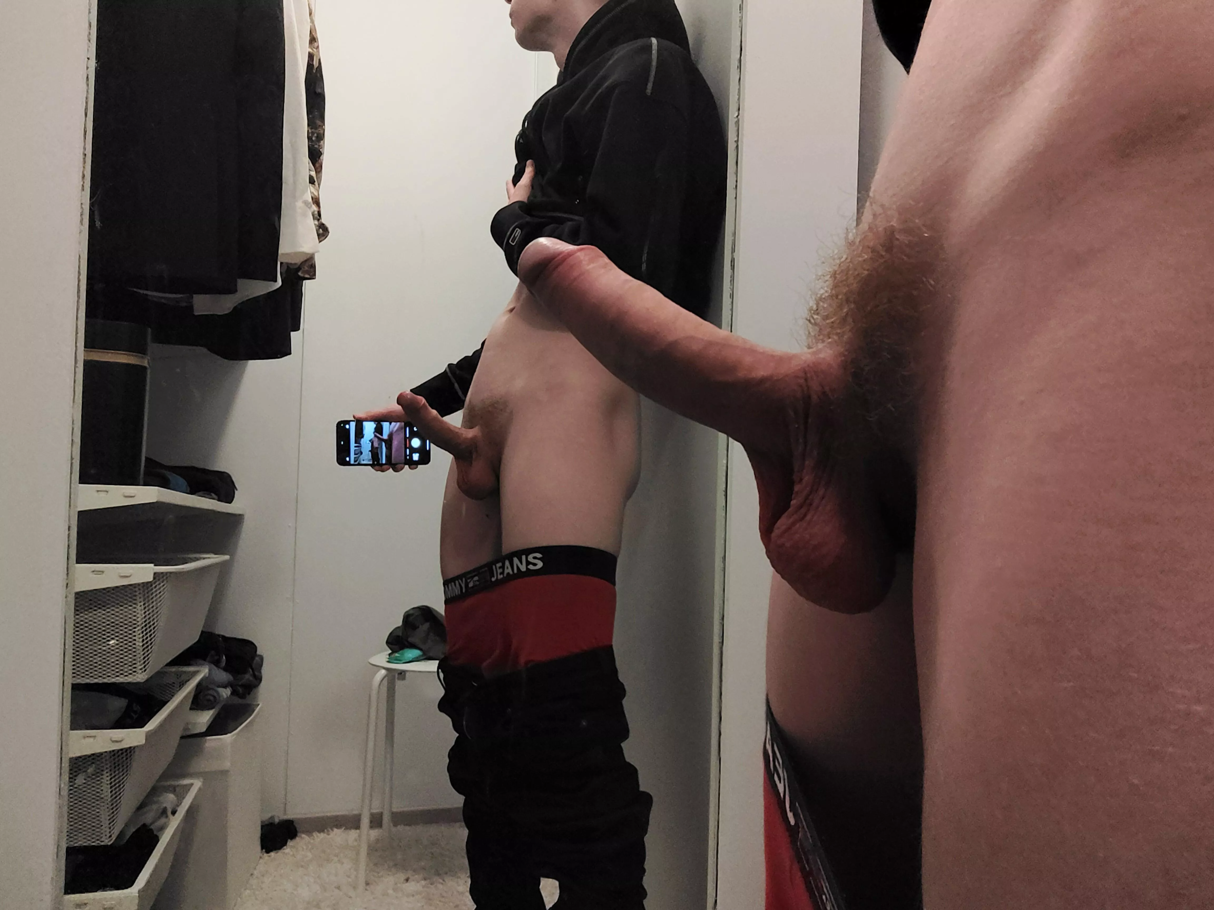 Would you get on your knees?😈😜