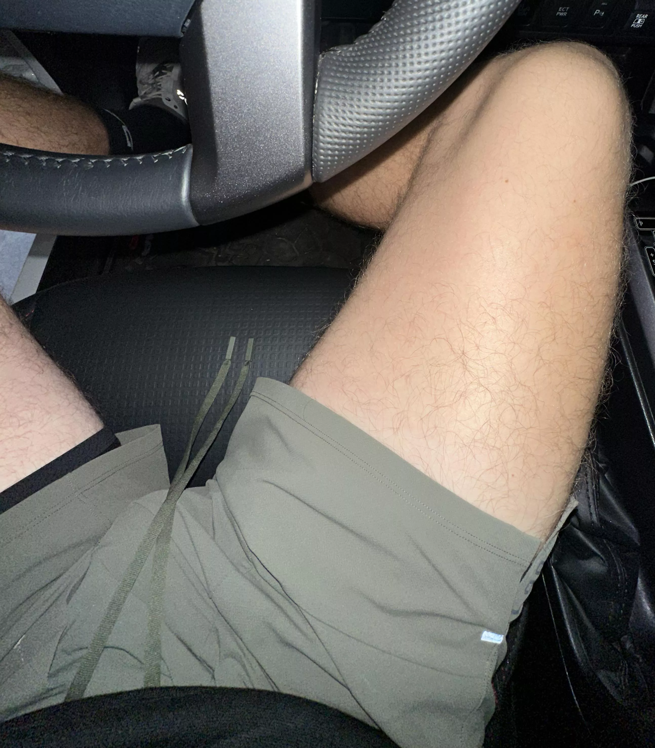 21 USA college. Masc, hairy, fit. Only looking for bros/big bros similar to me. kylerusa04