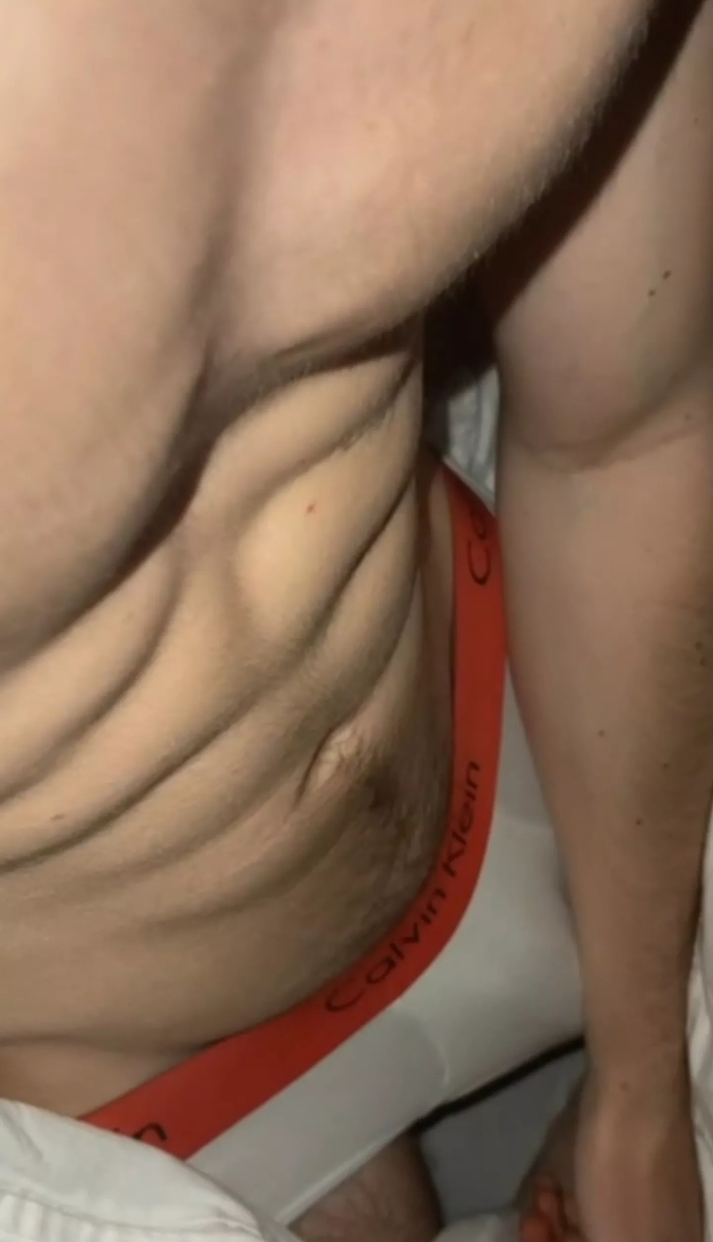 24 Any gym bros into spit? Add me: batica_gym99