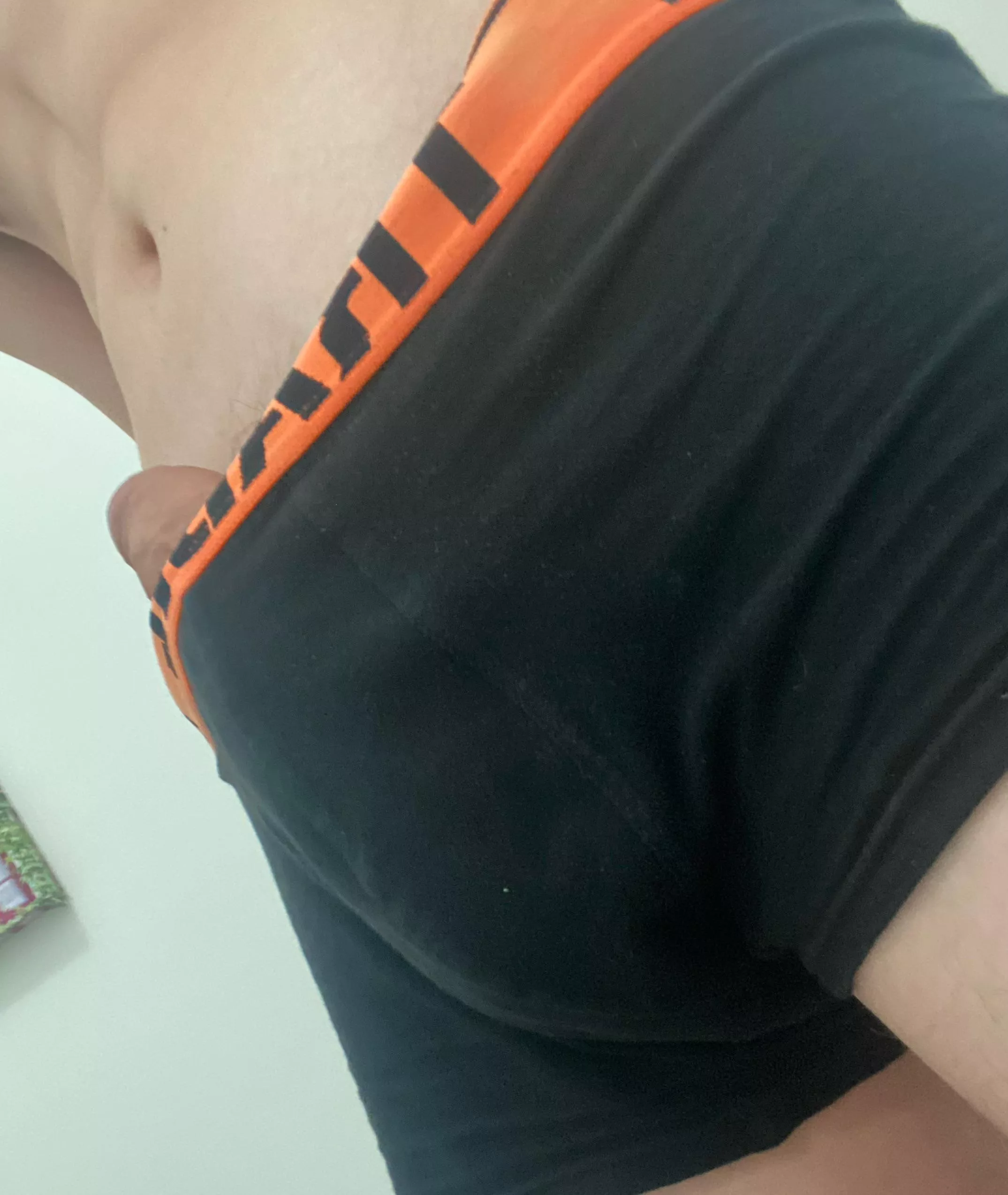 6’6 9” so big it’s spilling out