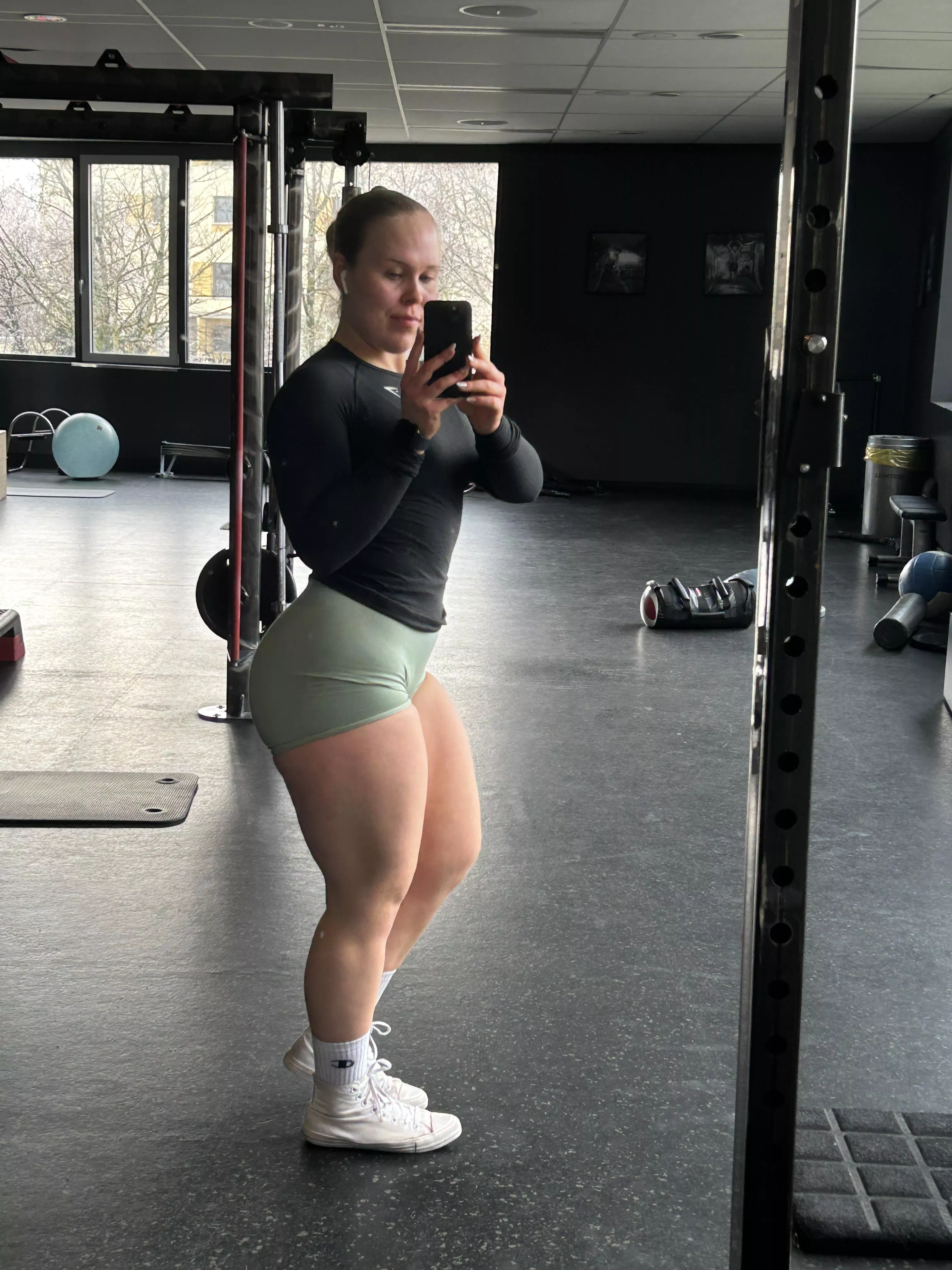 Am I able to crush a watermelon, what you think guys 