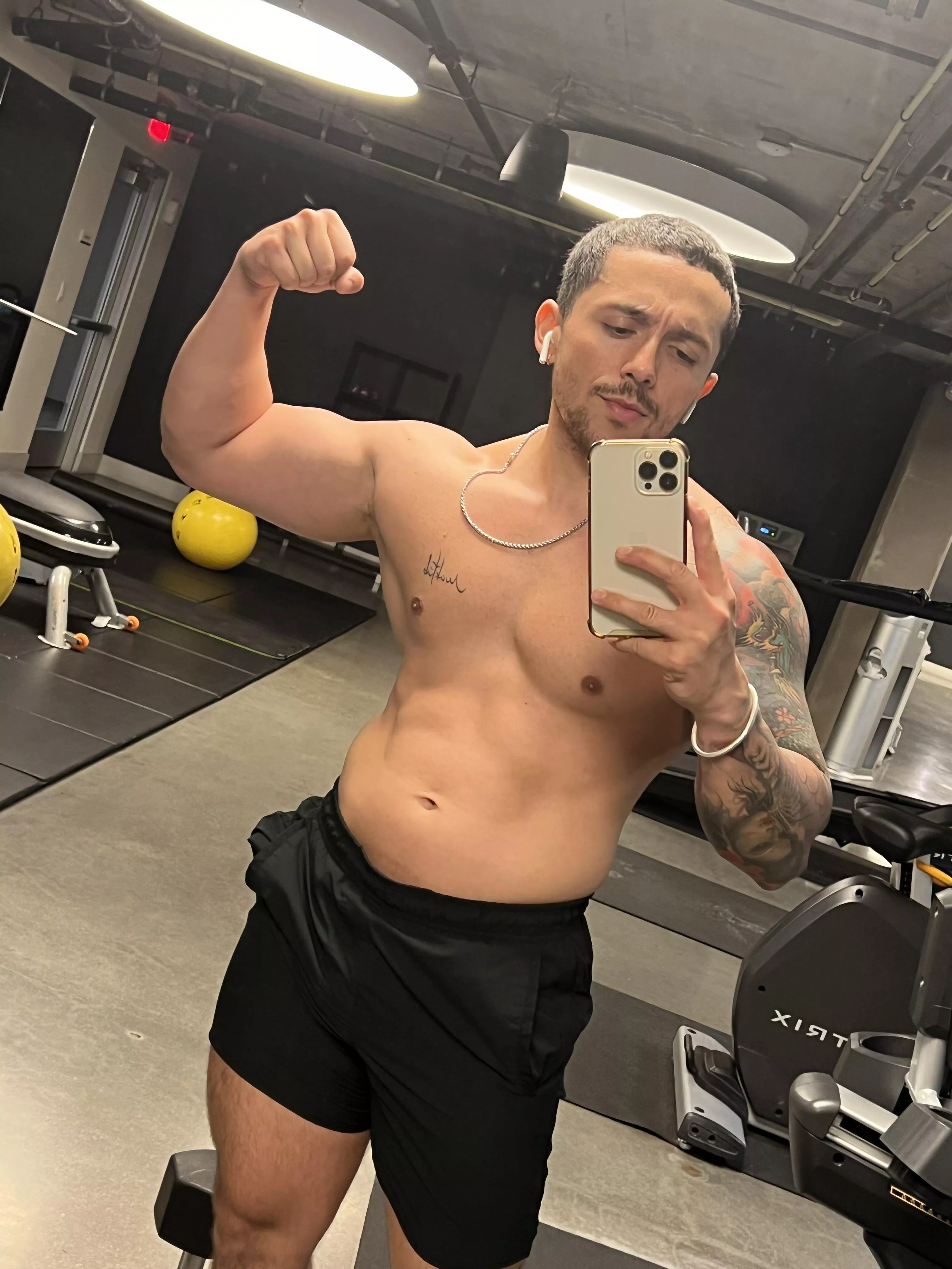 bulky or to better say fat lol