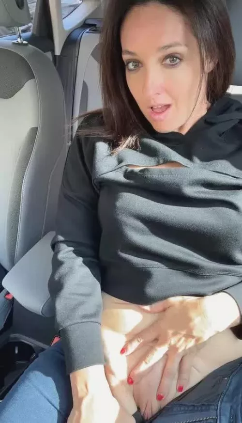 Can we fuck in the backseat? F40