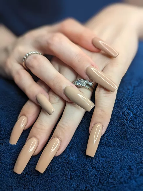 Do we love a nude nail?
