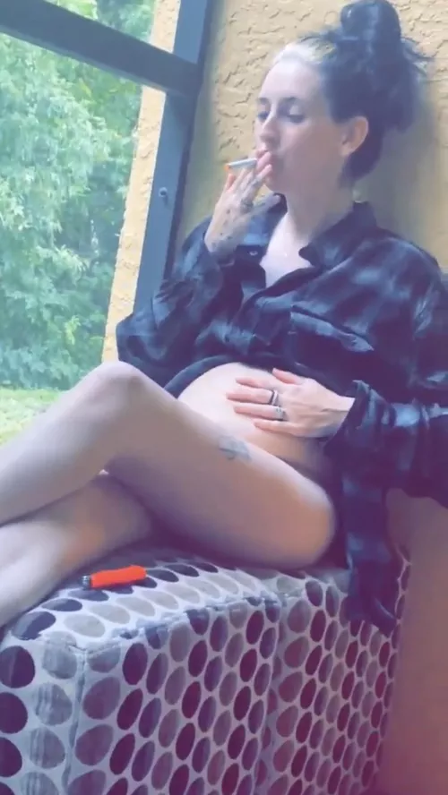 Enjoy me. There are very few women who are fetish and kink friendly the way I am ☺️