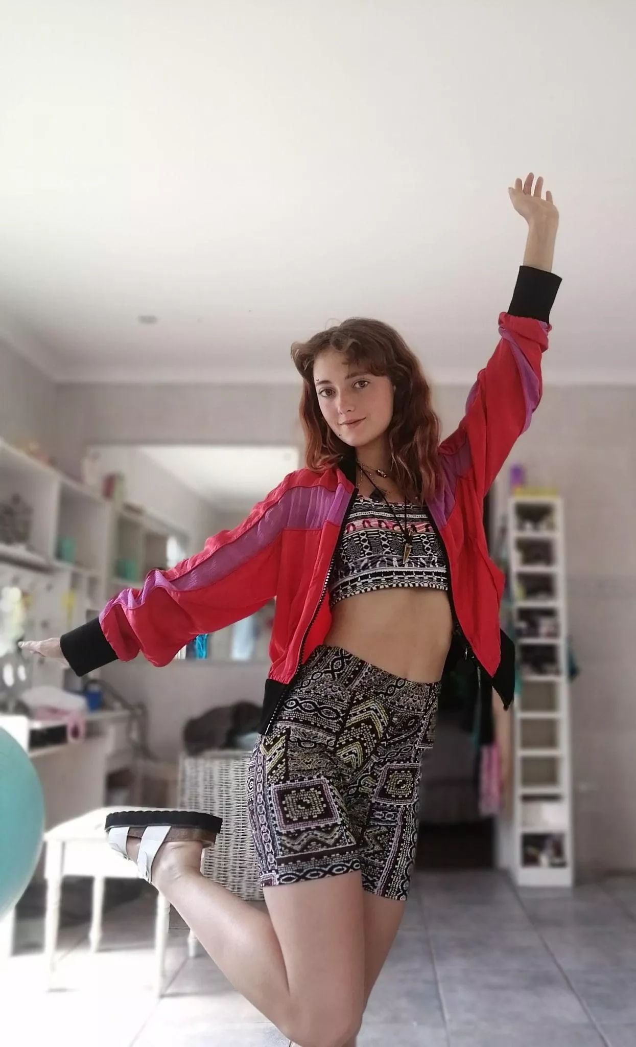 feeling playful in red, bookish babe craving attention rn F18