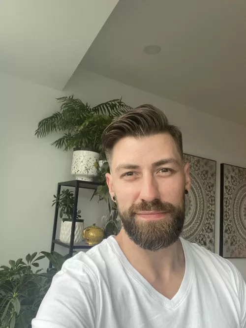 Had my shirt off and the post was removedβ¦so hereβs something much more mild ;)