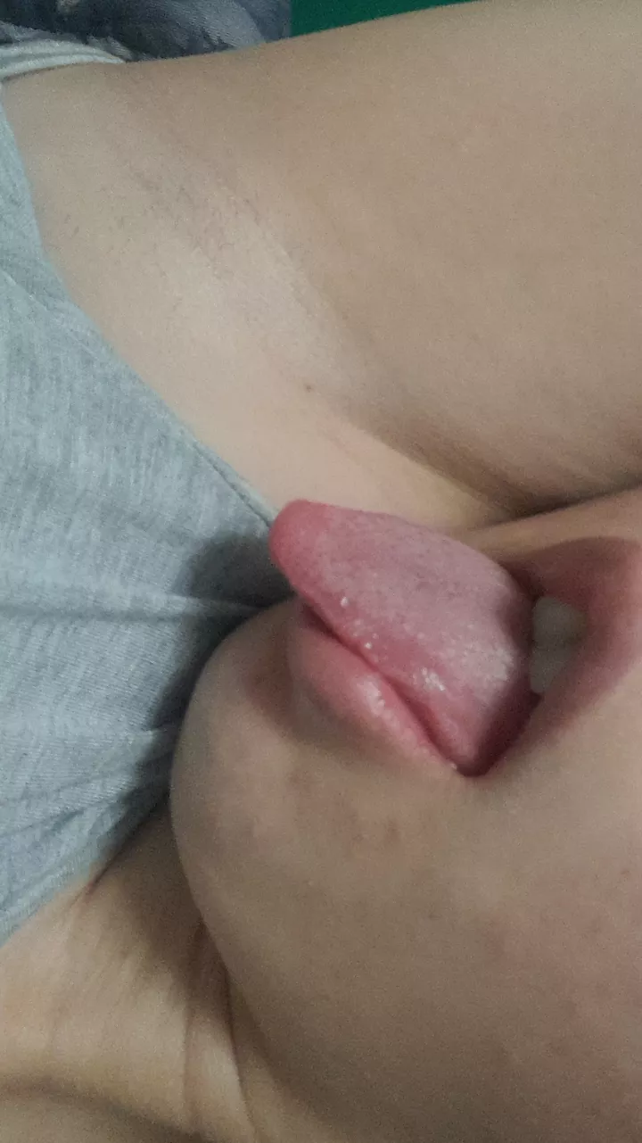 I can't lick my armpits, you want? 