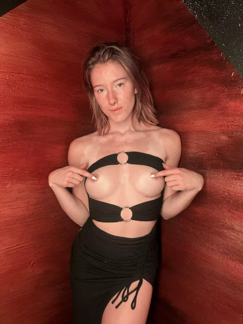 i hope you like Vitiligo, Redhead with tight dress <3