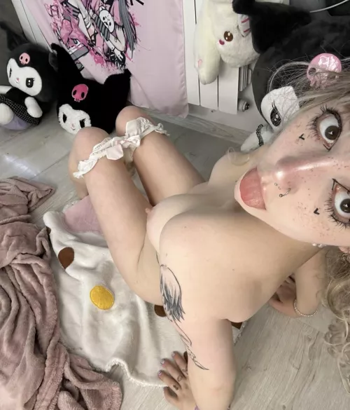 If your inbox is open to nude photos, say Y