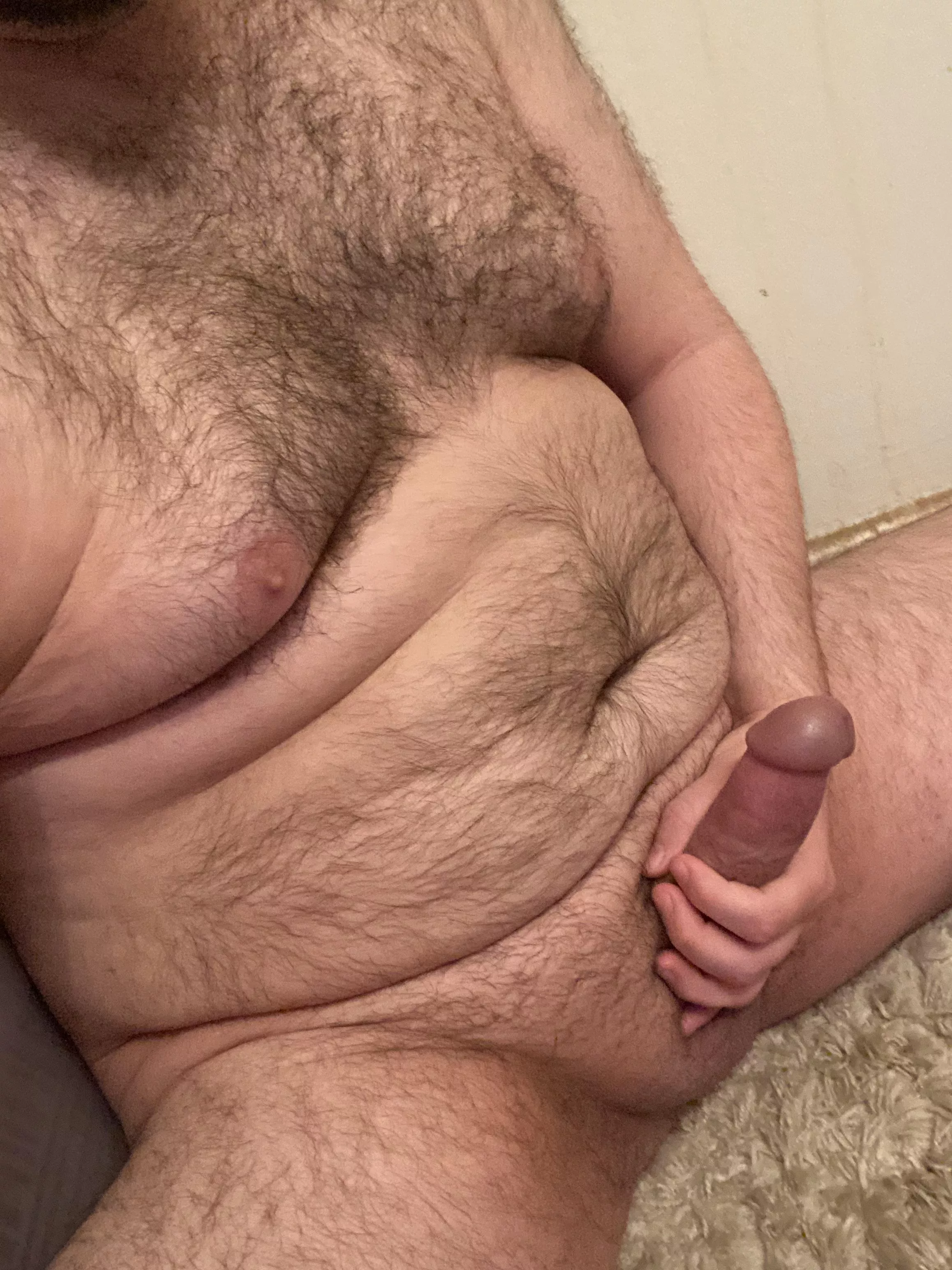 I’m so close to bursting! If only I had someone to fill up 🥵