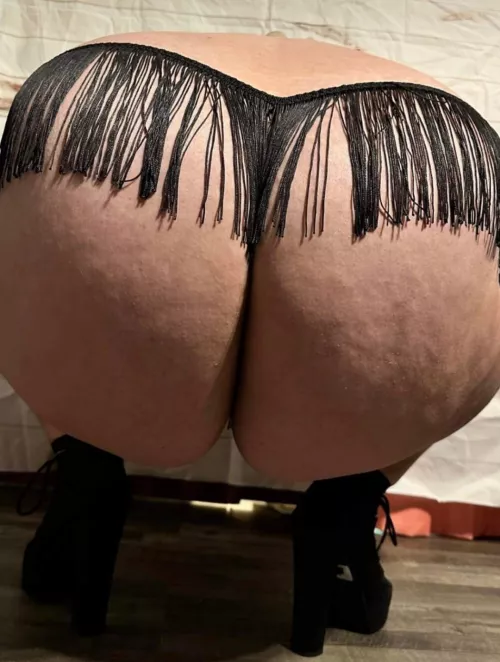 Lay down and let me tickle you with the tassles