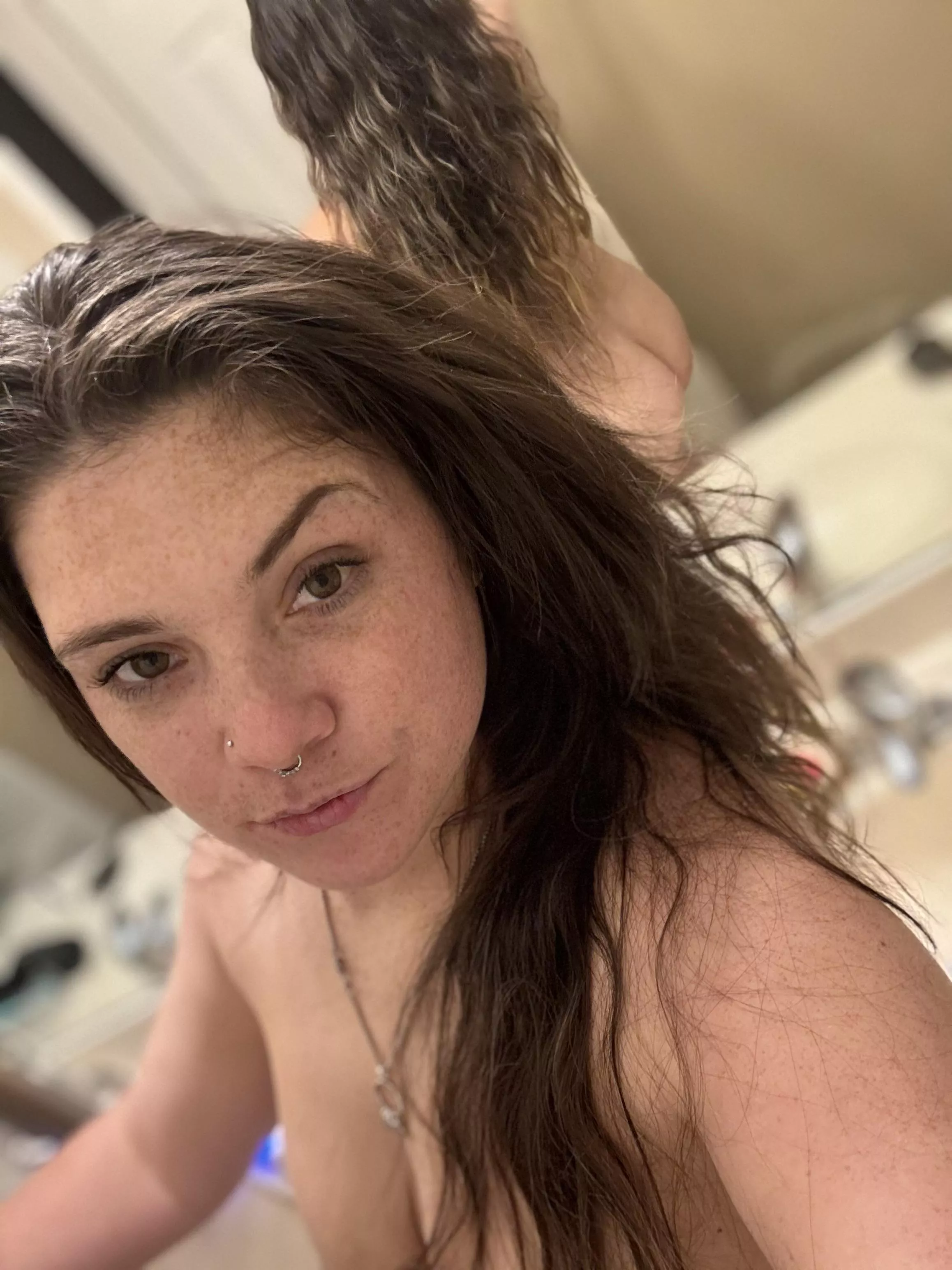 Make me yours on this Thursday.