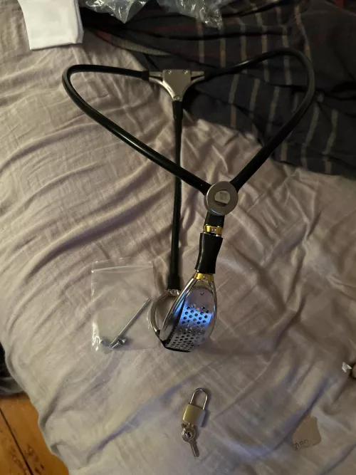 My first belt arrived! How do I adjust it to make it tighter? It’s a simple cable belt off of eBay. And how should I clean it?