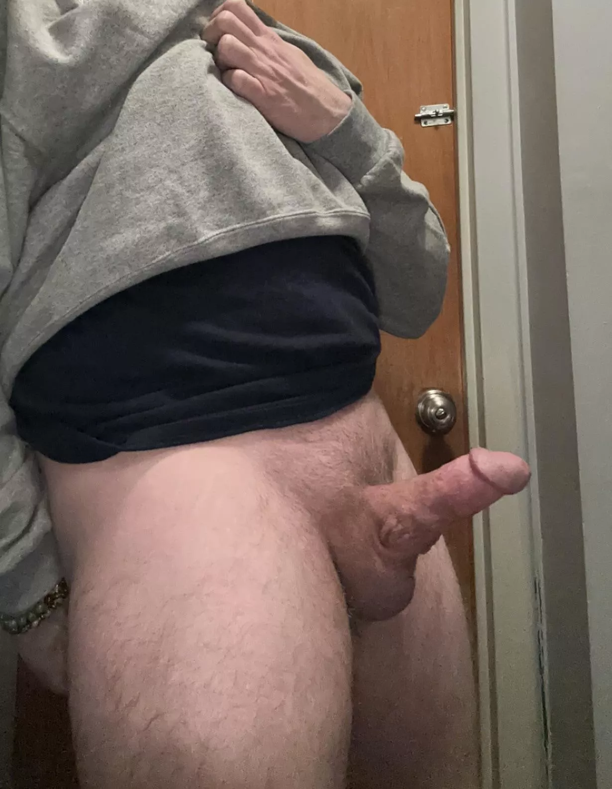 Need a silver fox dad dick in your life? Hit Dad up (44)
