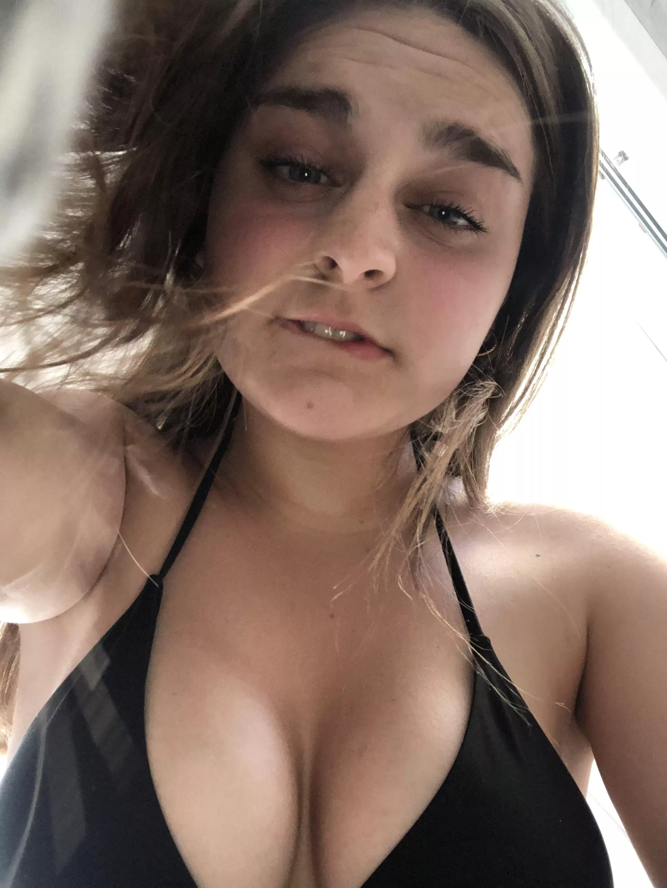 POV, i sit on your dick on the beach