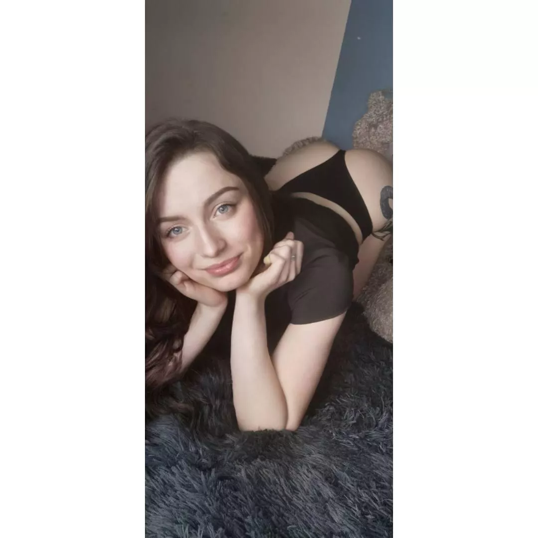 Rate me from 1 to 10❤️Link to my FREE OF 💋👇🏻