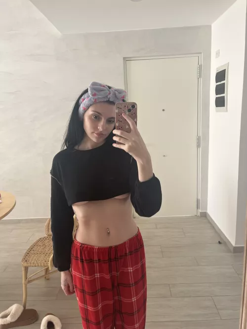 selfies that are simple but sexy what do you think f19