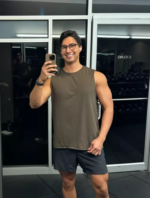 So happy it’s Friday 😩wish I didn’t need to have a job 