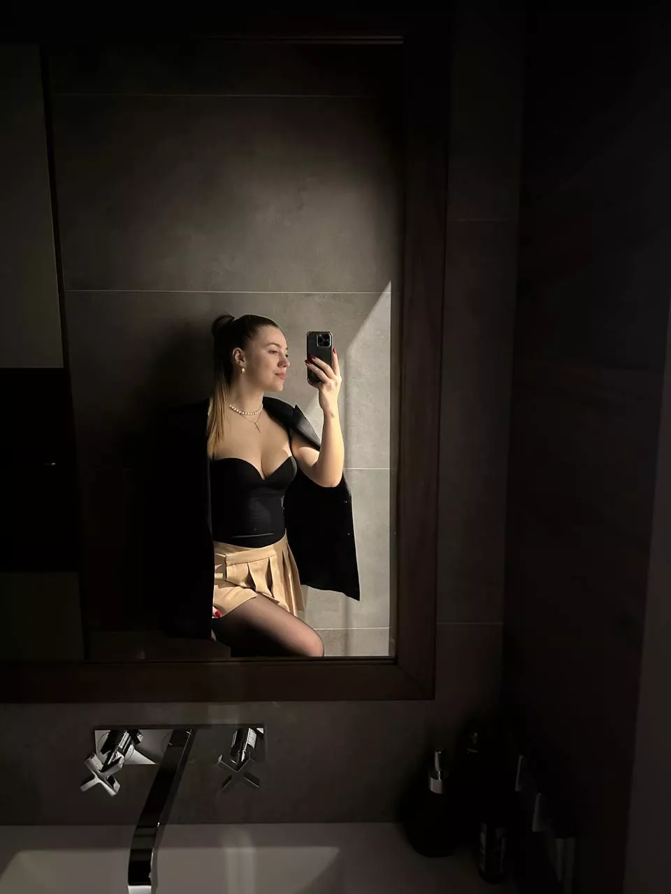 the best tclothes woman can wear is a mini skirt