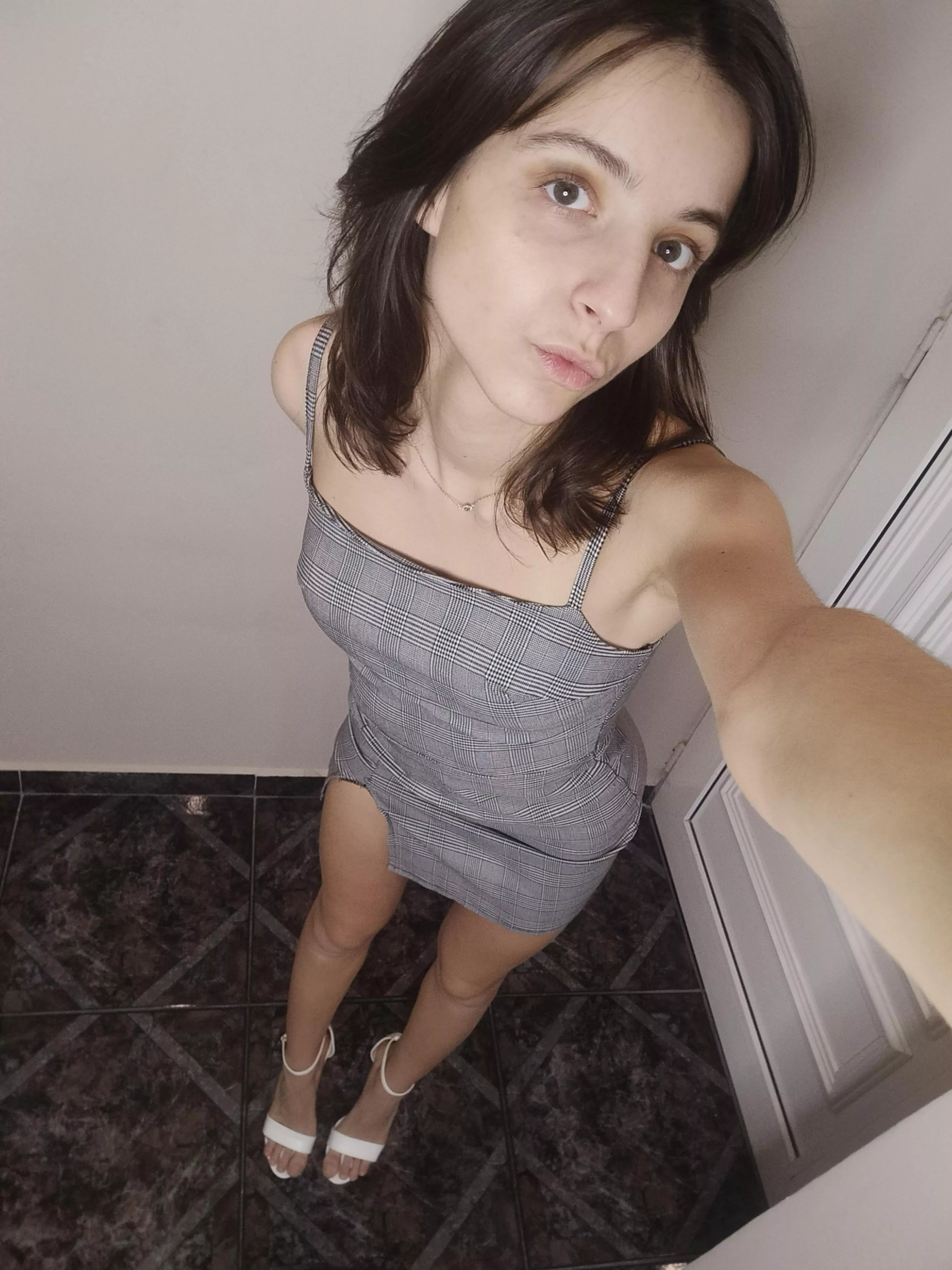 This outfit is always classy