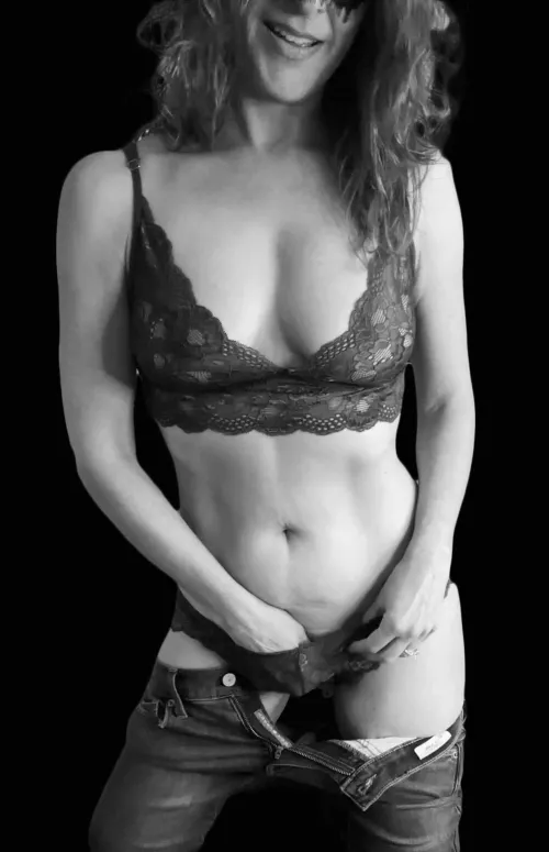 Why not give me a look this weekend with 30% off my OnlyFans.