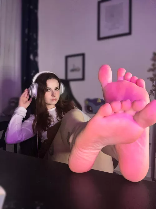 Yes we can game together, AFTER you rub my feet