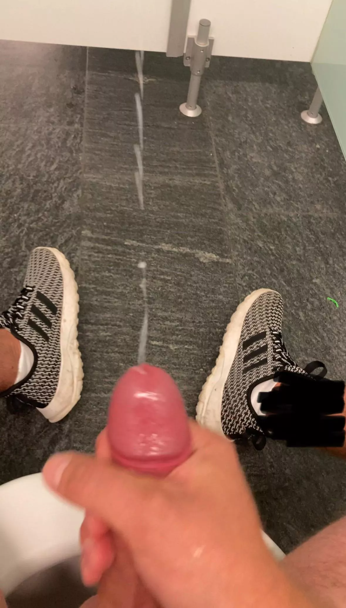 you like big cumshots?