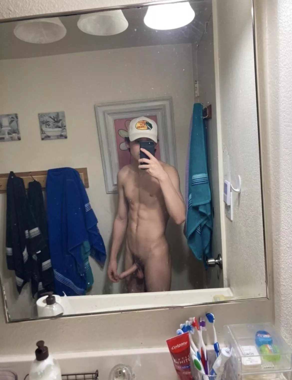 19m top trying to have some fun dm me 19m top trying to have some fun dm me