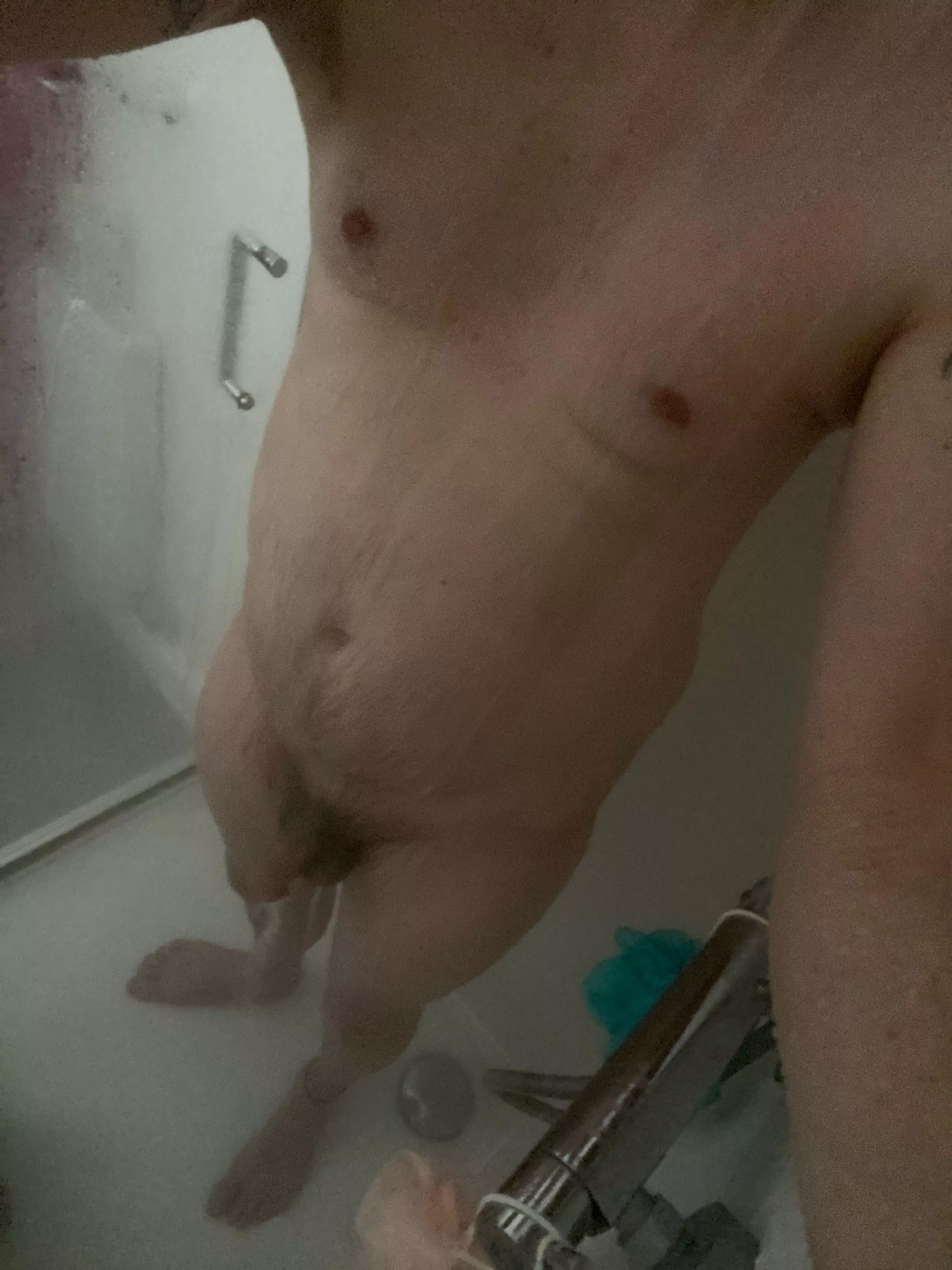 [40] someone wana join daddy in the shower 