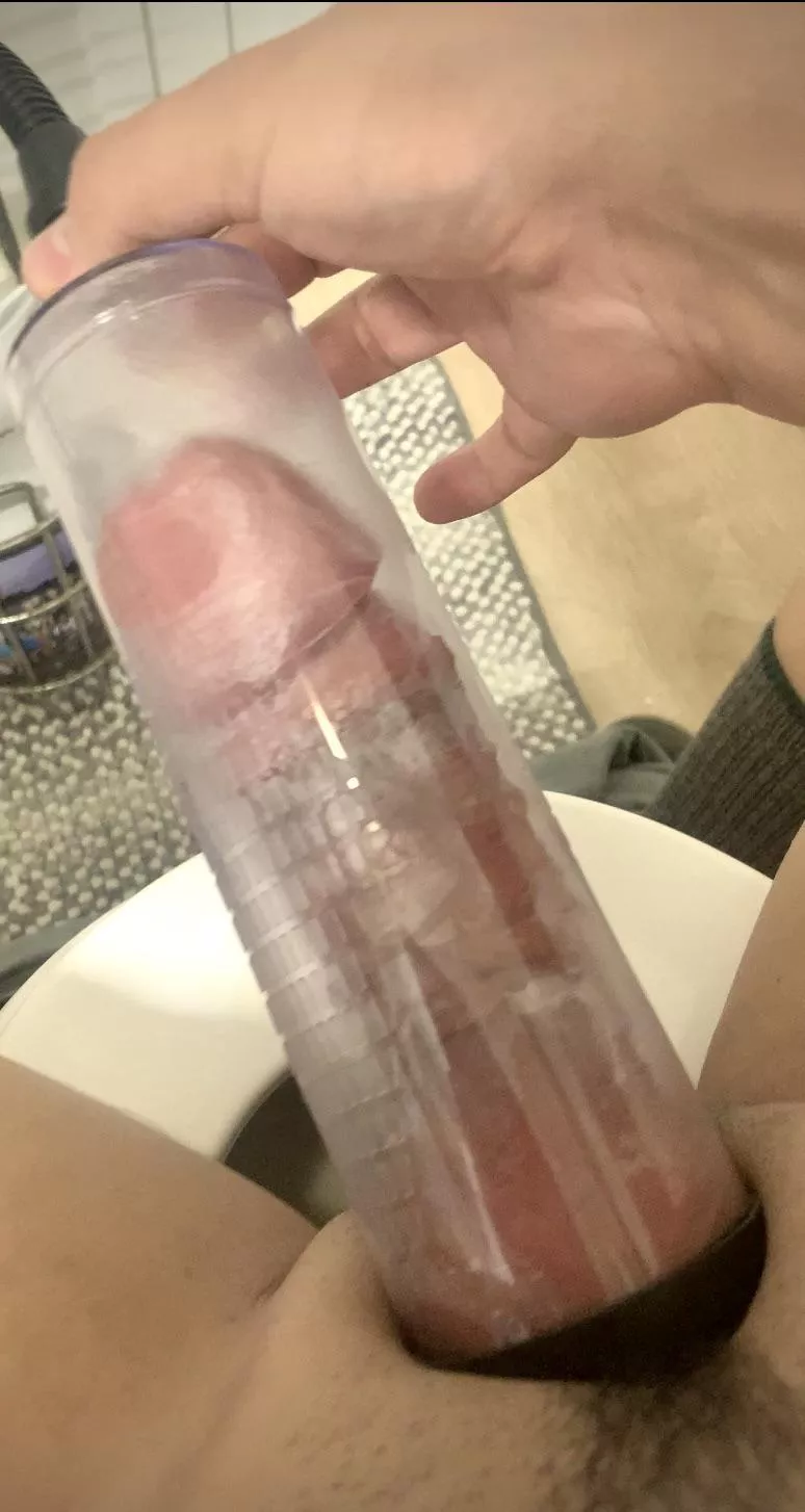 7” thick Latin 🍆 almost filling the pump