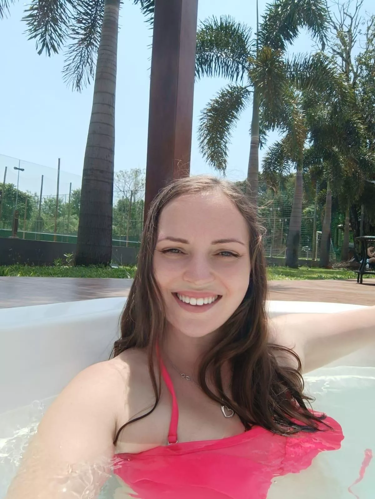 a extra sexy looking mom for you