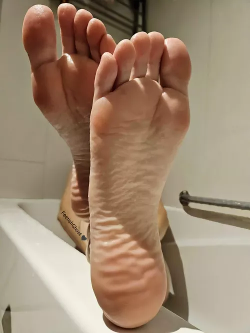 After a long bath 🛁🖤