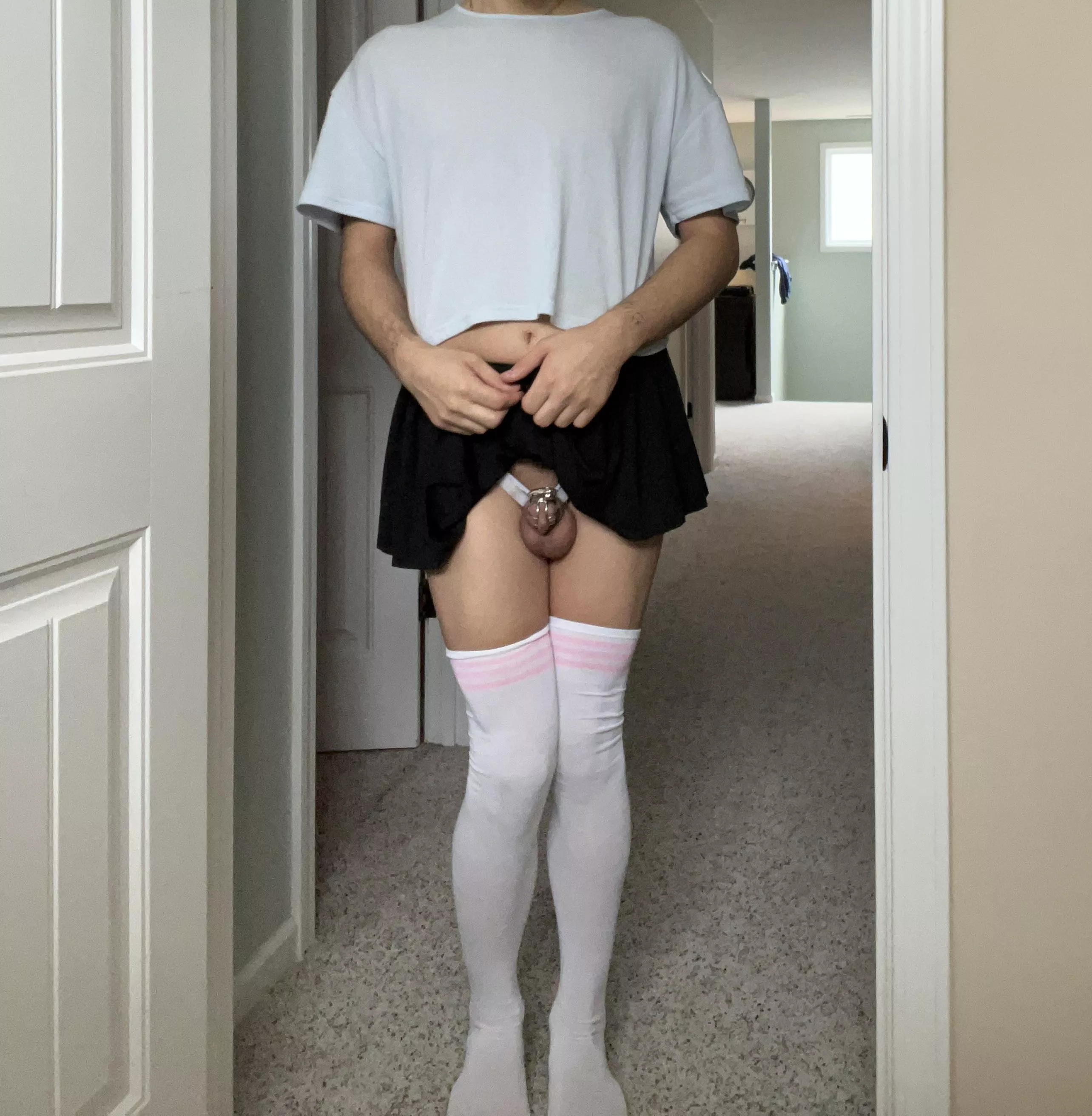 Does she need unlocked? Does she need unlocked?