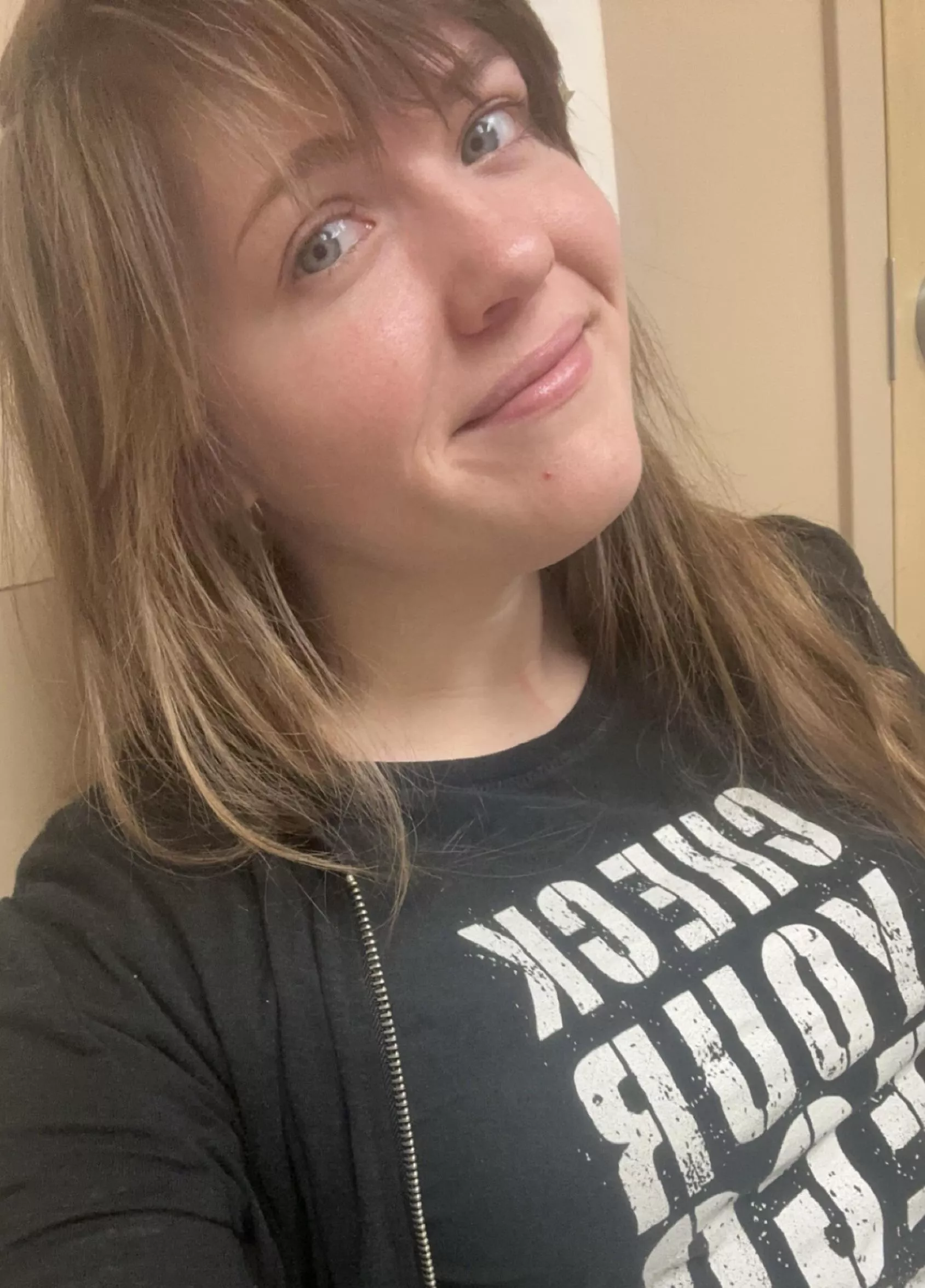 Featuring the blemish on my chin lol [f]