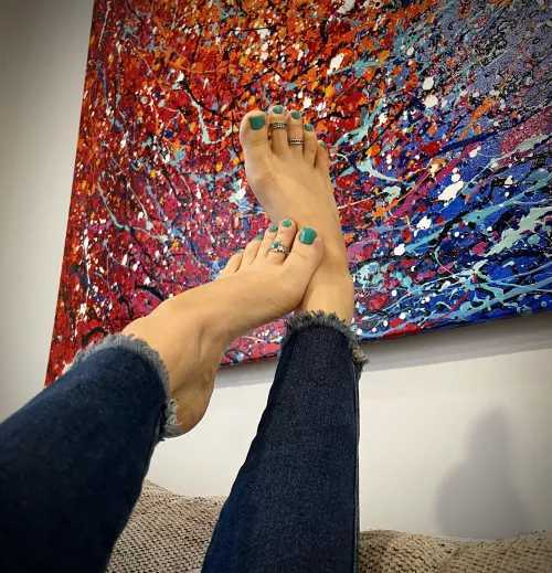 Fresh and clean, I’m feeling this new toe color!