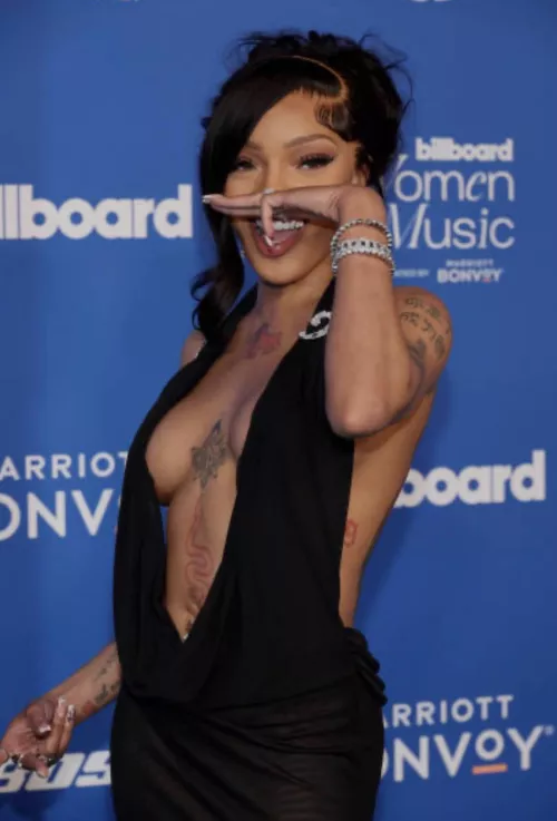 Glorilla at the billboard women music