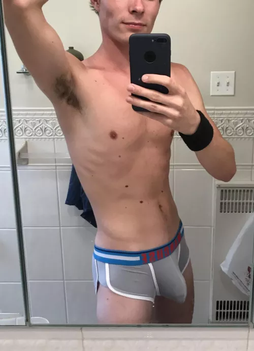 Going out tonight. Wanna cum?