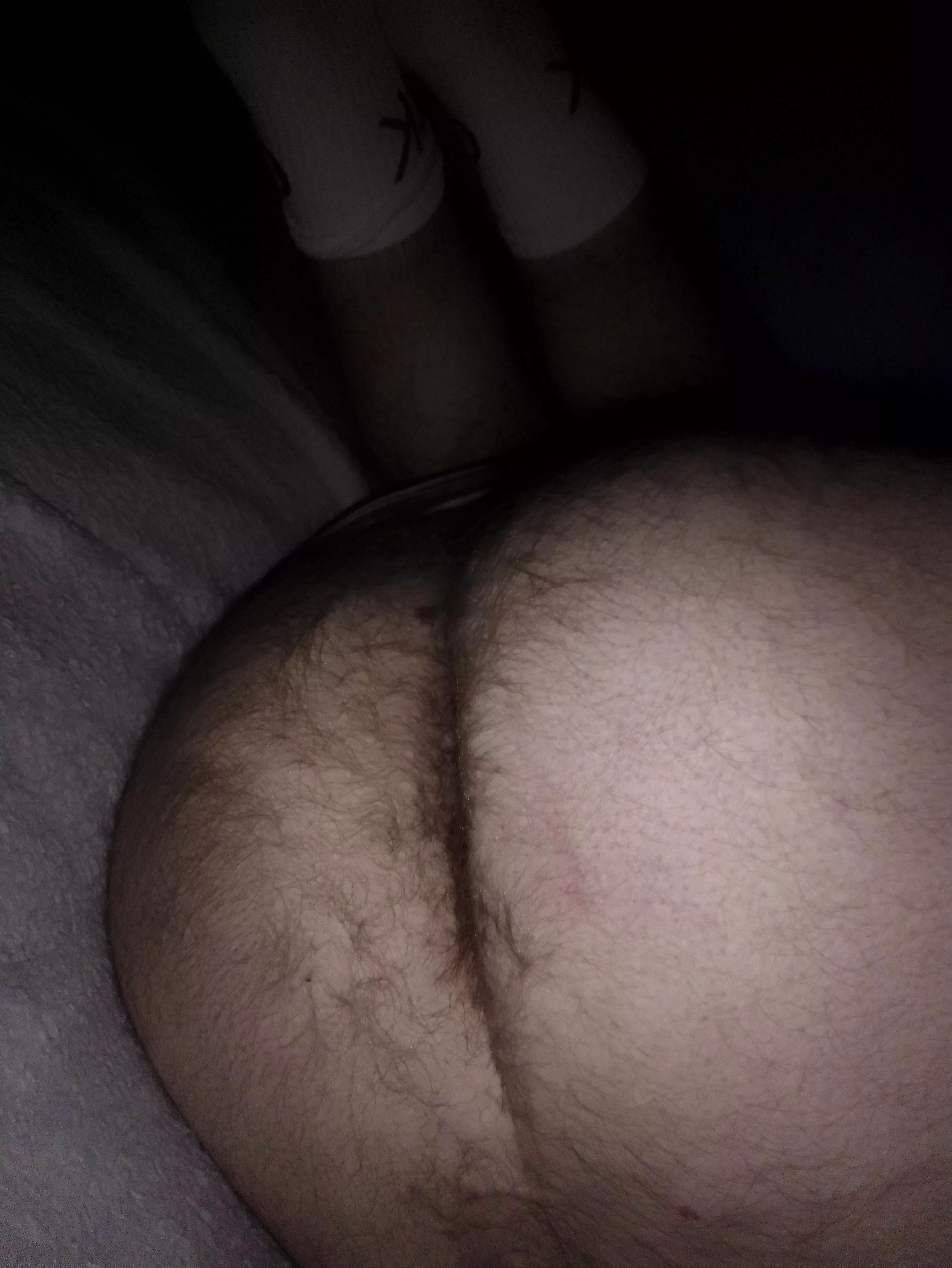 Hairy cheeks 🍑