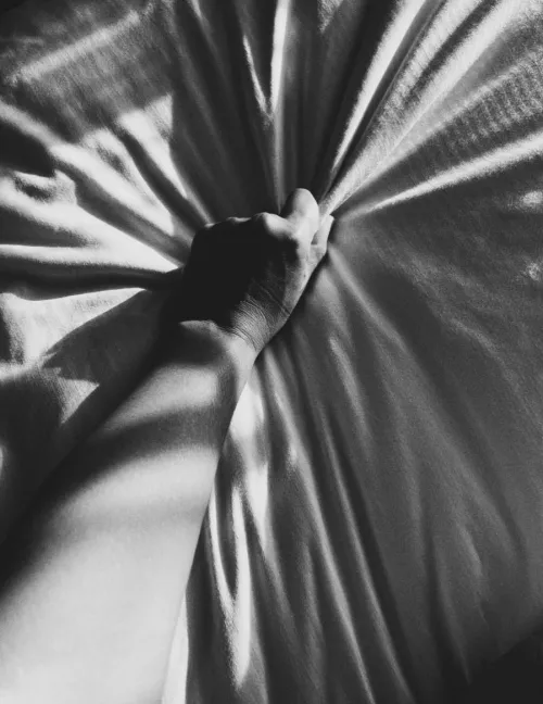 Hello, is there anyone from here in Sioux Falls?  I am a 28 year old man 