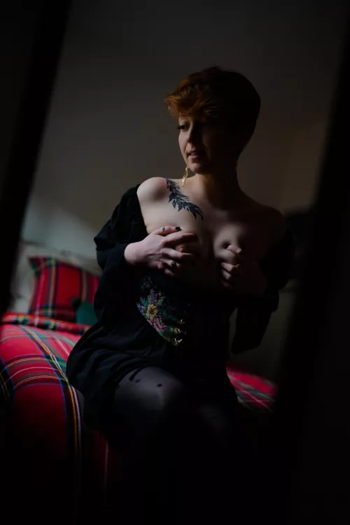 Help me get the rest of this dress off