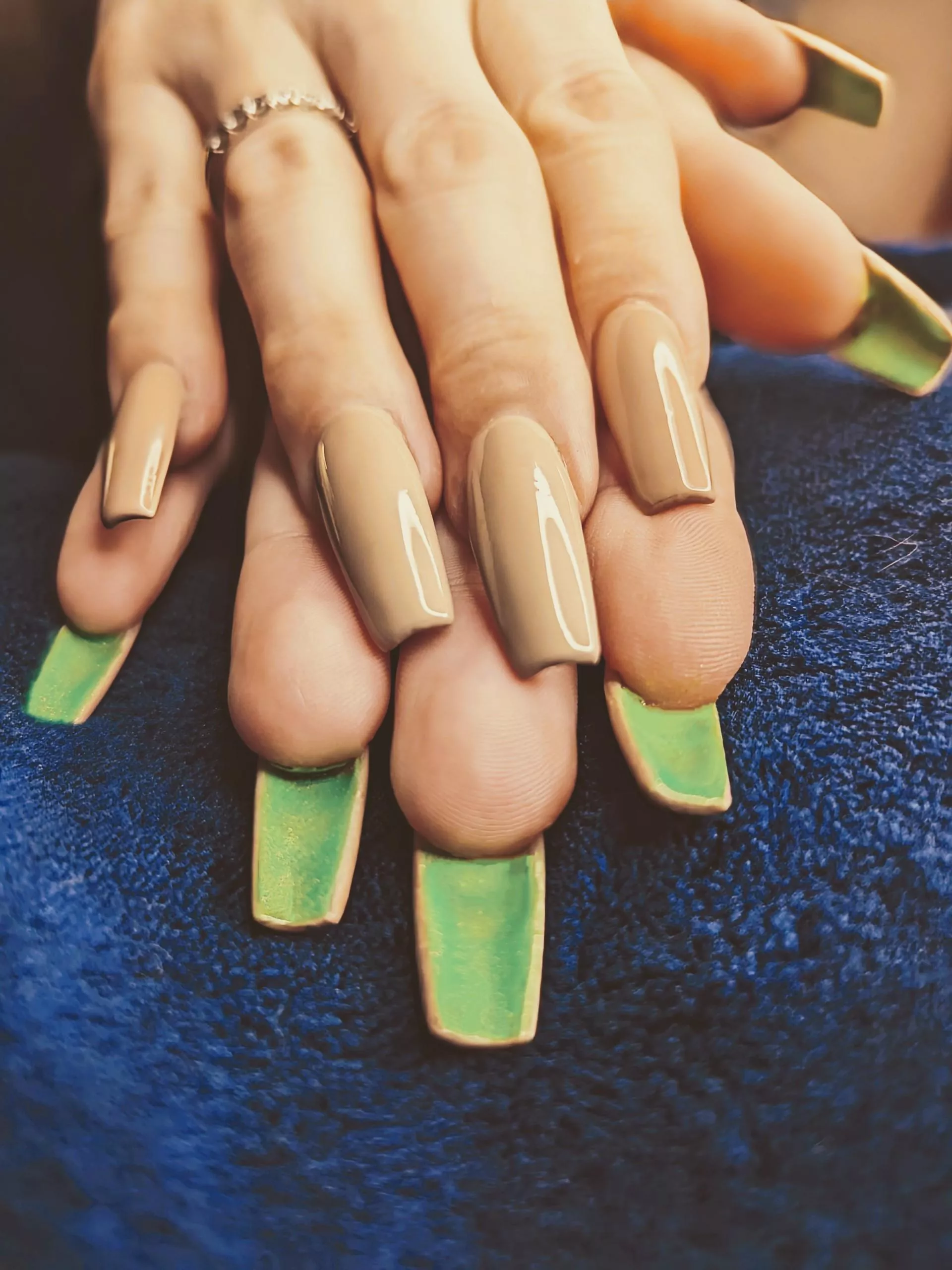 I suppose it's time for the under nail reveal now ;)