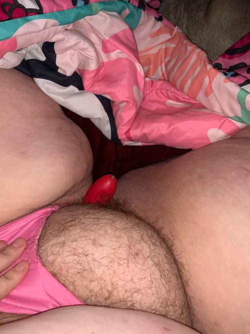 I wish my fupa hair would grow thicker ugh