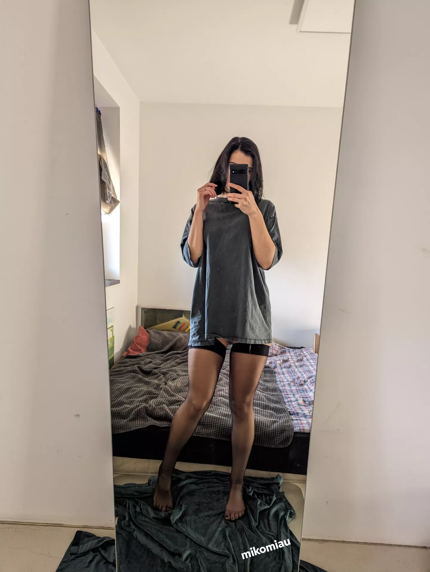 I'm going to invite you to my bedroom 