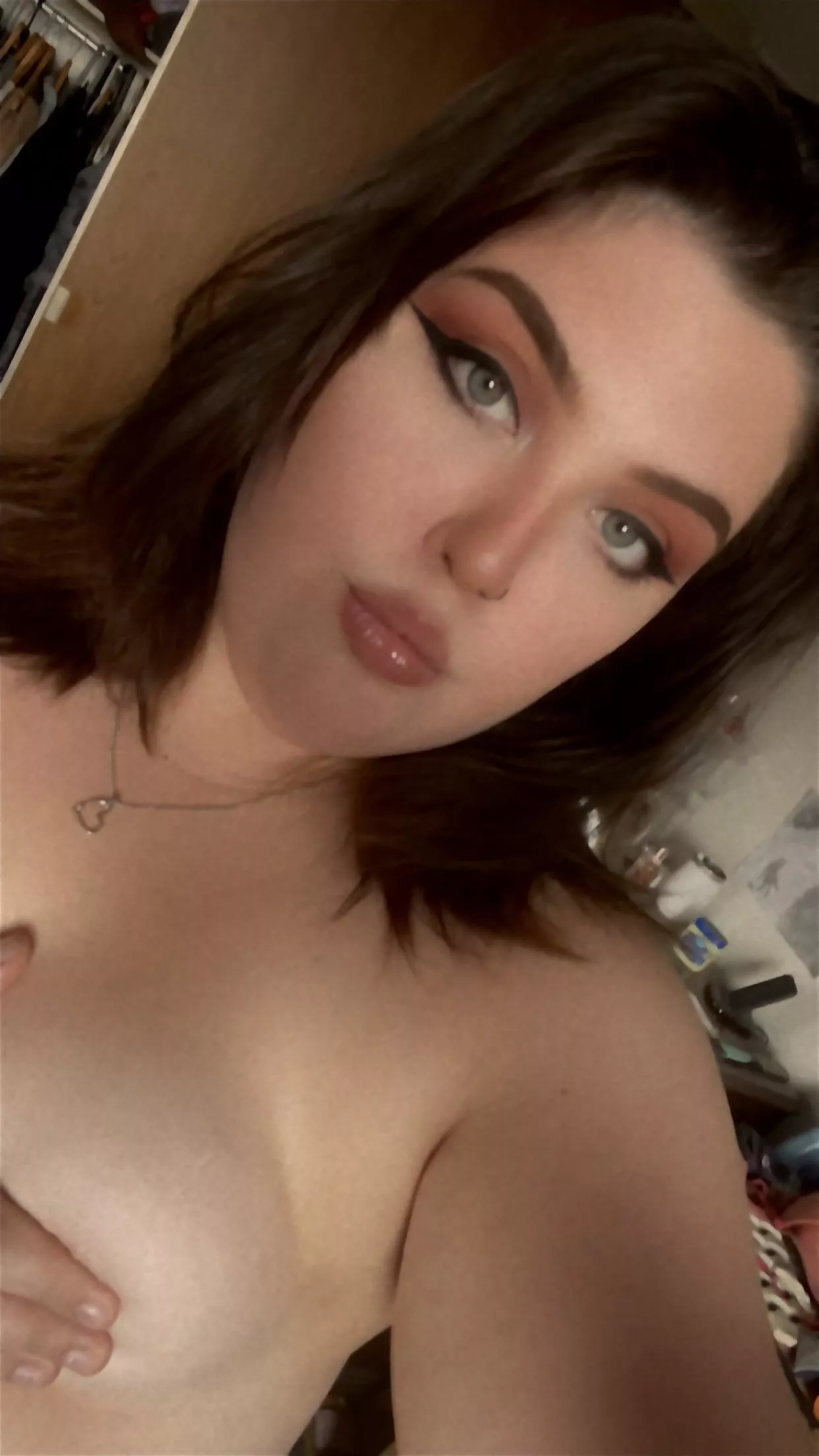 Is my face pretty enough to face fuck?