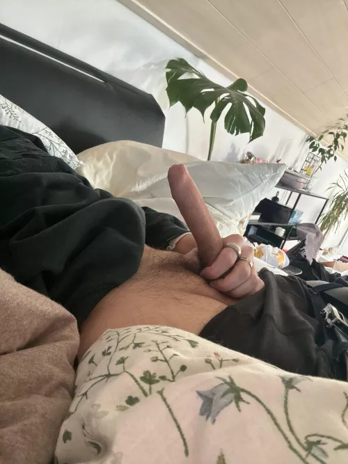 lets make out and you ride me